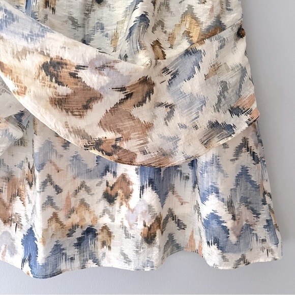 Gabrielle Venice Beach Skirt - Off-White & Blue Print - Picture 2 of 7